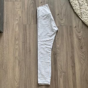 Lululemon Wunder Under High Rise Crop 23” Full-On Luxtreme